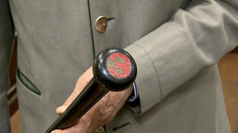 トレーニング時に使用していたというバット　「３」の番号が光る