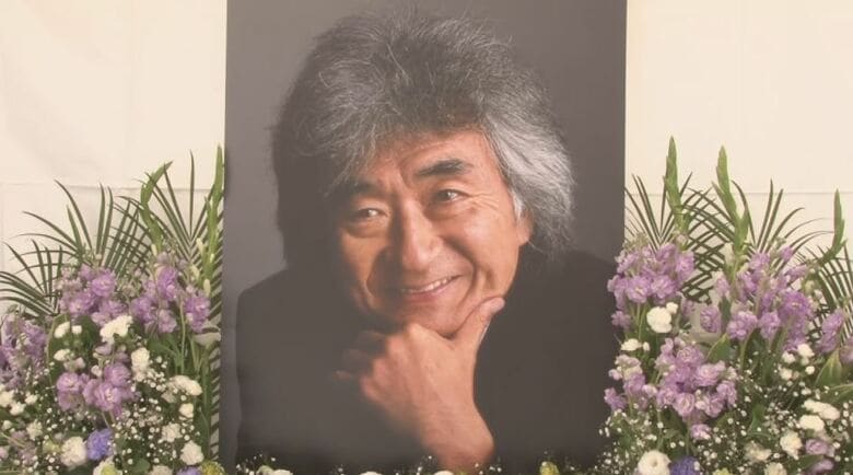 献花台の遺影