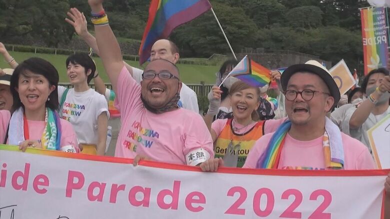 金沢プライドパレードでの奥村さん