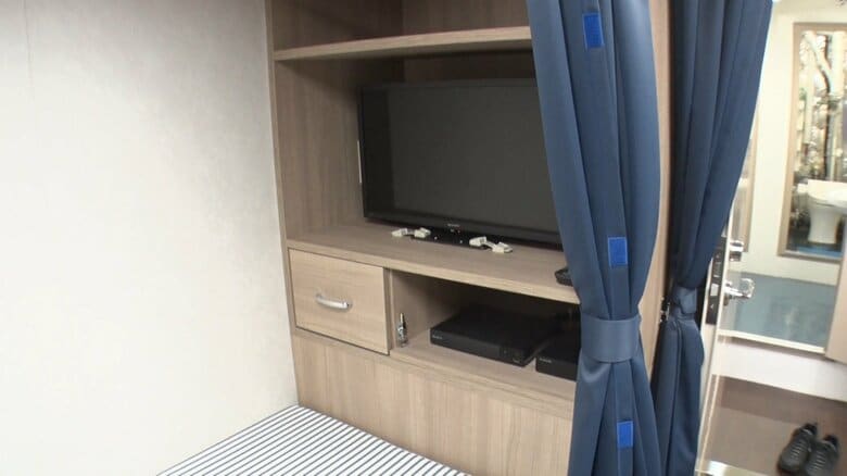「凌風丸」個室にはテレビや冷蔵庫も完備