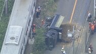 【映像】「やばい！やばい！あーっ！」　こどもの国線の列車とトラック接触“事故の一部始終”　直前に軽ワゴン車と衝突し線路内へ　横浜市