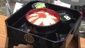 伊達成実公に はらこめし献上 10月8日は「はらこめしの日」〈宮城・亘理町〉