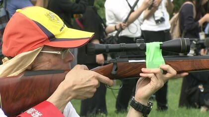 【もし北海道の市街地にクマが出没したら】“課題”指摘の声がある中『緊急銃猟』制度始まる＿いざという時には「避難誘導や通行規制」が必要〈人手＆時間〉をどう確保していくか検討続く