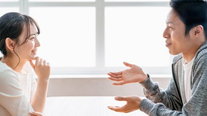 夫婦円満の秘訣は「会話」にあり？ プレゼント予算に物価高の影響も　明治安田生命「いい夫婦の日」調査