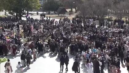 成人の日を前に岡山市で「二十歳の集い」世界で活躍するブレイキンのＩＳＳＩＮさんも新成人【岡山】