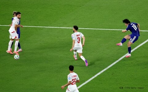 【速報】日本がＷ杯史上最多4得点で快勝　4-0でチュニジアを圧倒　決勝トーナメント進出へ大きく前進