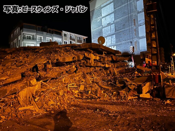 倒壊したトルコの街の様子