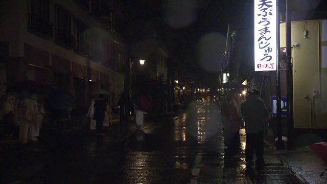 メインイベントの行列は雨天のため中止に