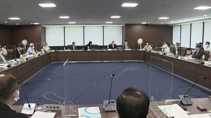 中央最低賃金審議会(28日午後 厚労省)