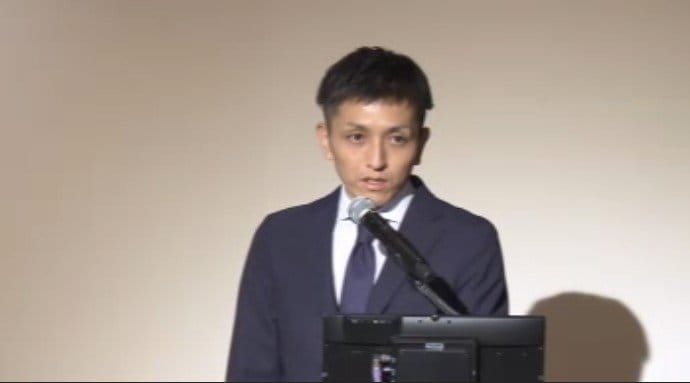 青山 慧 代表