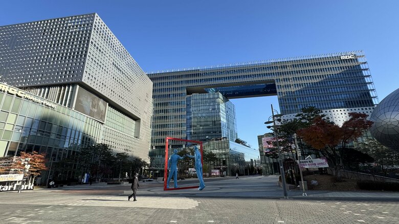 「最も信頼される放送局」では37.4％がＭＢＣを支持した