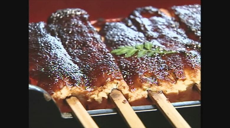 木綿豆腐に店秘伝のみそを塗った「田楽」（2002年取材）