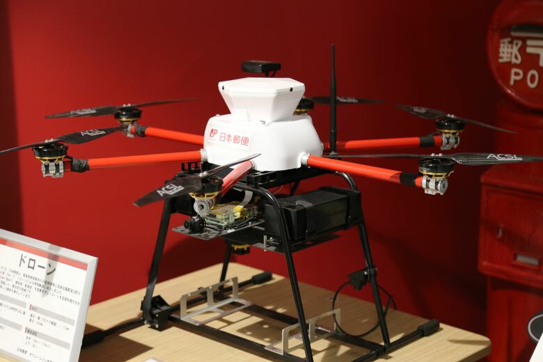 日本郵政グループが実用化に取り組むドローン