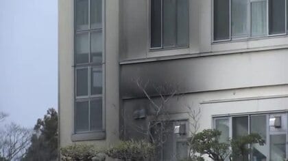 渡り廊下に置かれた段ボールが燃える　県立富山高等支援学校で火災　警察と消防が火事の原因調べる