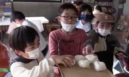 駄菓子屋なのに「週に1回おむすび無料」　町によみがえった“子どもたちの居場所”【広島発】