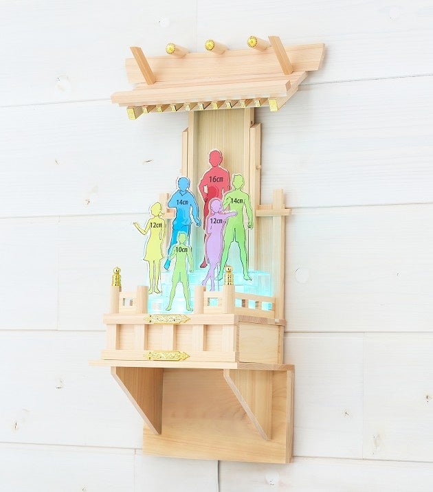 「壁掛け棚 白木 汎用」と組み合わせたイメージ（出典:はせがわ）