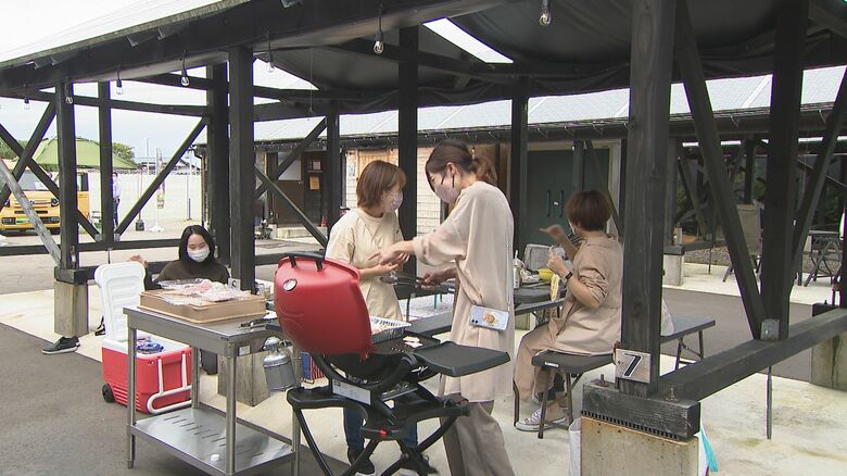 バーベキューが楽しめる「あかり村」