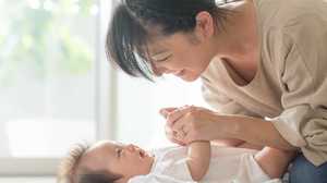妊娠から産後1年に約3割が退職。「上司が理解してくれないと…」働く女性の声