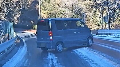 【危険】寒暖差に注意！路面凍結スリップ相次ぐ「見た目では判断できなかった」