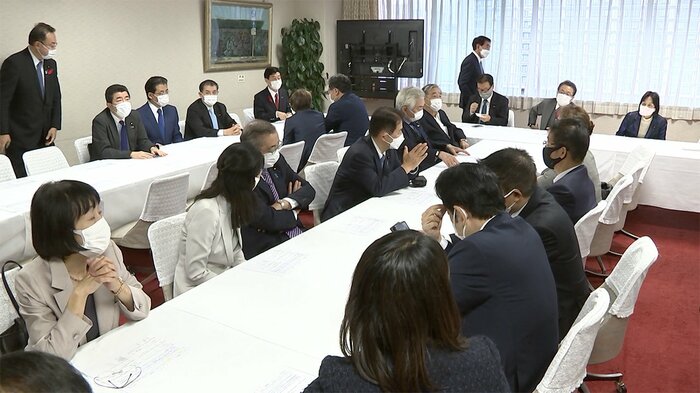 去年10月、安倍派総会で、後任の会長ポストについて先送りが決まった。