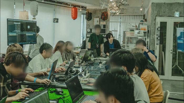 映像クリエーターとして働く東京時代の奥谷さん