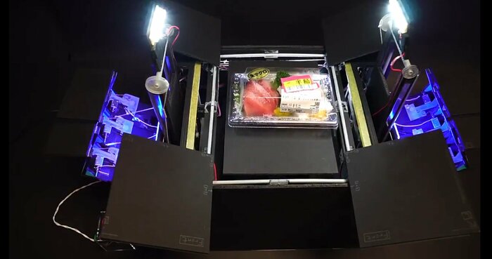 刺身に貼られた半額シールの哀愁…