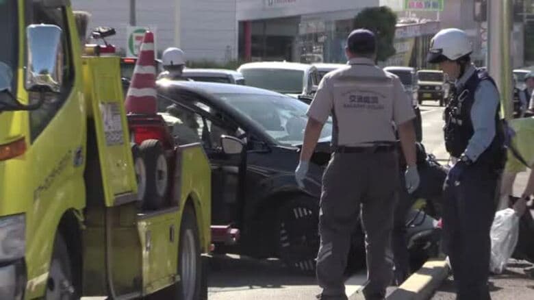 国道脇の電柱に車が衝突　運転していた70代男性が死亡　車線変更しようとして事故か【長崎県佐世保市】｜FNNプライムオンライン