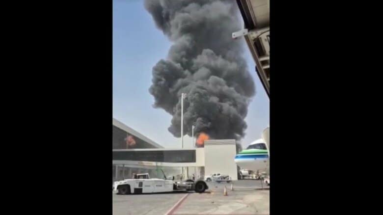 サウジの空港で被害拡大　親イラン武装組織フーシ派の攻撃　対立が激化｜FNNプライムオンライン
