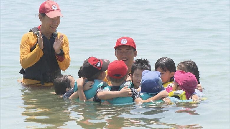 16日にも高校生が川で溺れて重体に…夏休みは“水の事故”に注意 海や川に入る時はライフジャケットの着用を|FNNプライムオンライン