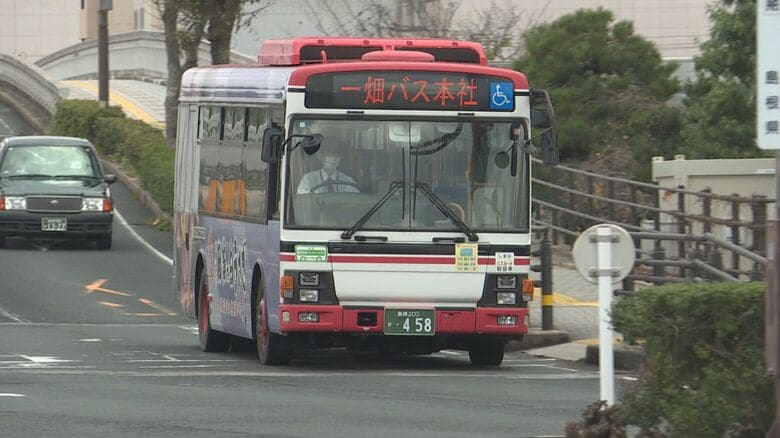 市内を走る路線バス