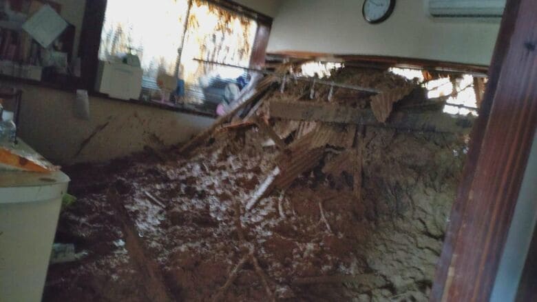 準半壊と判定された堂下さんの自宅