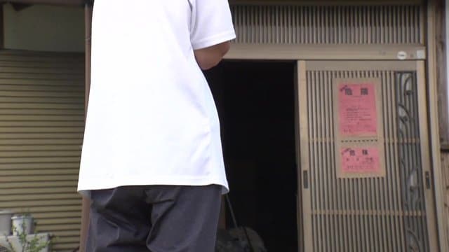 自宅に入れず車中泊を続ける人も