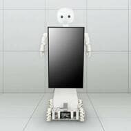 歌やダンスで“視線を釘付け”？モニターを前後に搭載した「サンドイッチロボ」を企業が試作…今後の展開を聞いた