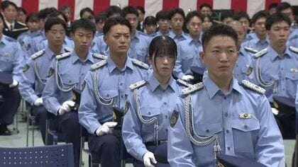 「社会の変化に柔軟に対応を」新人警察官が第一歩　福井県警察学校の初任科短期課程25人が卒業
