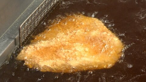 食用油高騰で揚げ物ピンチ　天丼2500円→3300円に　ジャンボから揚げは鶏肉高騰でダブルパンチ
