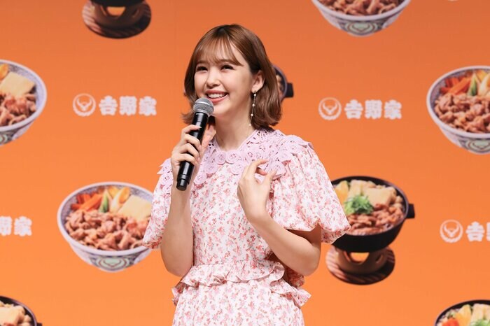 吉野家新商品「牛すき丼・牛すき鍋膳」新CM発表会