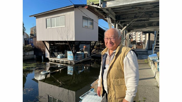 江戸川区で金魚を育てる堀口英明さん（74）