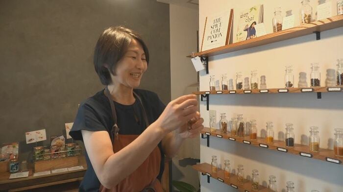 スパイス専門店「ももんが香辛堂」の店主・北山恵子さん