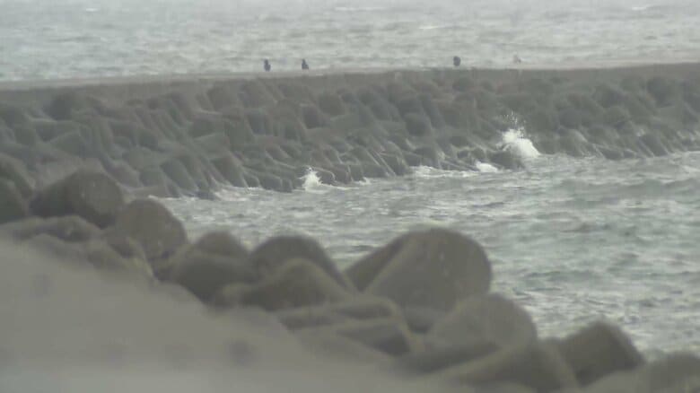海に転落した9歳男児助けようとした20代男性の死亡確認　男児は意識不明の重体　未明に釣り　兵庫・淡路市｜FNNプライムオンライン