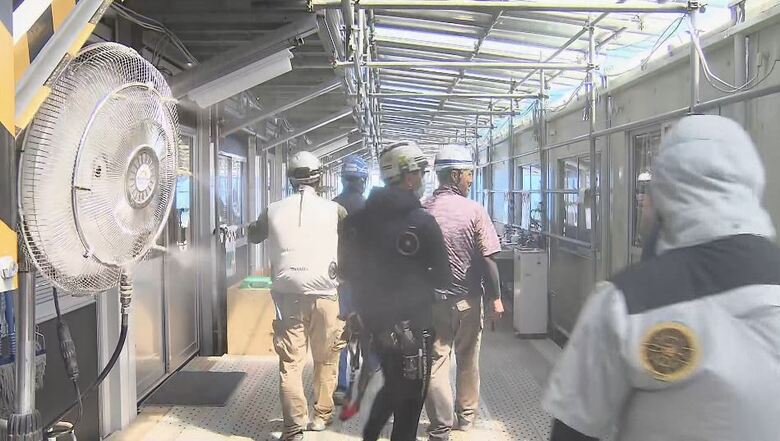 労働局長が工事現場での「熱中症対策」を視察　水分補給、休憩時間、空調服の着用は｜FNNプライムオンライン