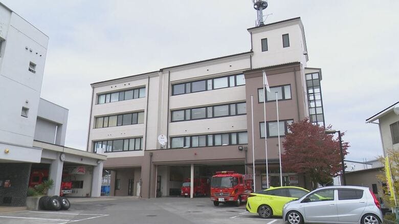 救急車が単独事故　搬送11分遅れる　トンネル通り抜ける際に上部が接触し破損　別の救急車が出動｜FNNプライムオンライン