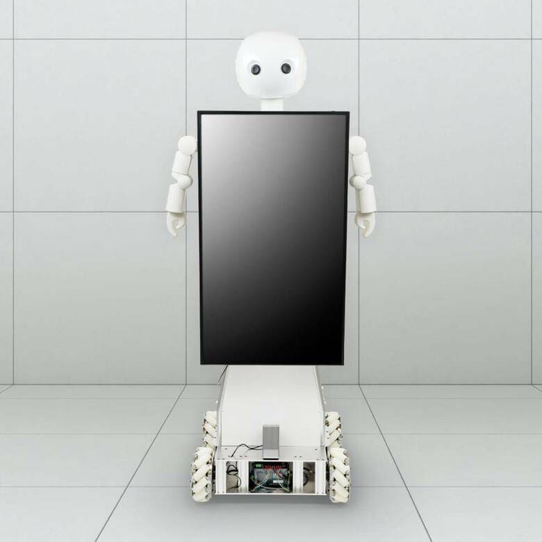 歌やダンスで“視線を釘付け”？モニターを前後に搭載した「サンドイッチロボ」を企業が試作…今後の展開を聞いた｜FNNプライムオンライン