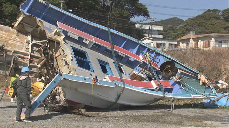 船首が遊漁船に向き「これはヤバい…」12人死傷の衝突事故で目撃者が証言 貨物船は衝突後も「1km以上進んでいた」｜FNNプライムオンライン
