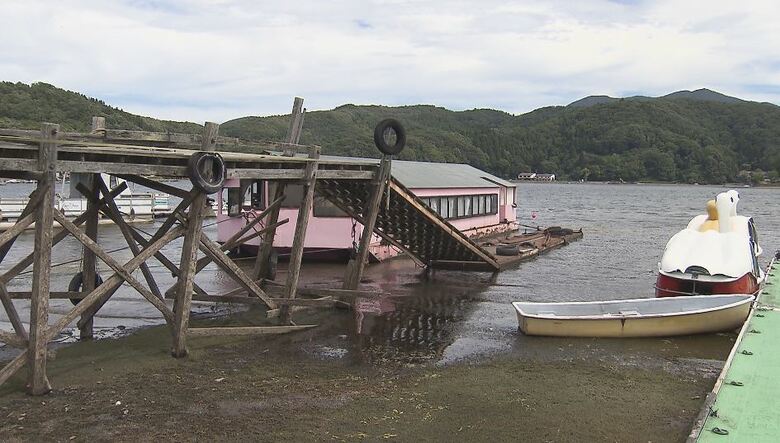 野尻湖の水位が低下　観光にも影響