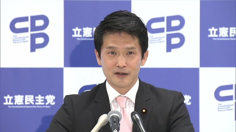 定例会見に臨む立憲・小川幹事長（4月15日）