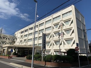 「コロナが怖くて持っていった」と供述するも犯意は否認 ショッピングセンターで“来客用の消毒液”盗んだ疑いで男逮捕