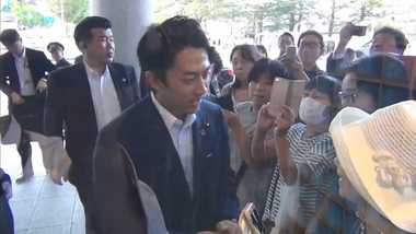 小泉進次郎新環境相が本格始動 さっそく向かった先はこだわりの被災地“福島”