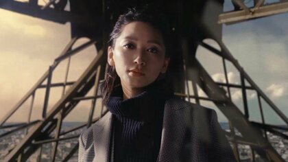 杏“10年以上ぶり”パリでウォーキング　最新秋冬コーデで5変化　フランスは「帰ってくると安心する場所に」