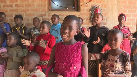 「生き埋めにされかけた少年」も自立　人生をかけて亡き母が築いたタンザニアの孤児施設　日本からの支援で43人が家族のように暮らす　娘が継ぐ「祝福の村」の夢　♯3