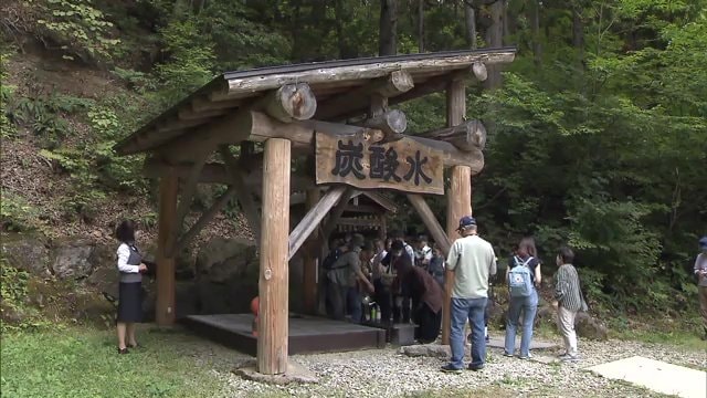 観光客は沿線の観光地にも足を運んだ